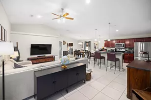 202 Limestone Cir, Crestview, FL 32539 - Photo 16