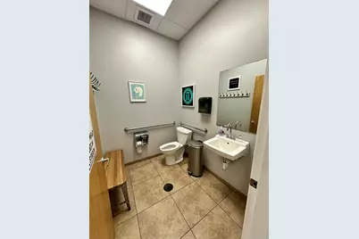 1039 E John Sims Parkway, Niceville, FL 32578 - Photo 6