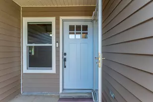953 Pacific Silver Ct, Fort Walton Beach, FL 32547 - Photo 2