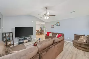 953 Pacific Silver Ct, Fort Walton Beach, FL 32547 - Photo 4