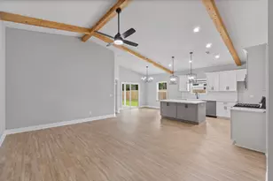 8314 Vickie St, Pensacola, FL 32514 - Photo 10
