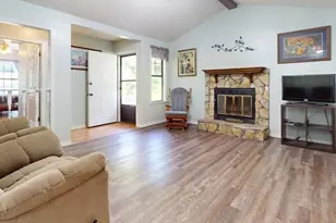 118 Fairoaks Dr, Crestview, FL 32539 - Photo 4