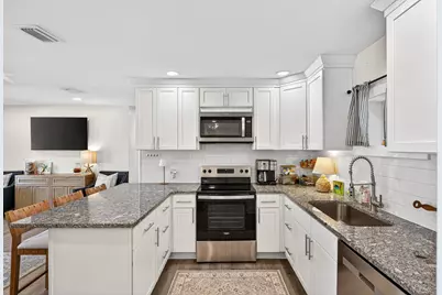 21509 Caribbean Lane, Panama City Beach, FL 32413 - Photo 18