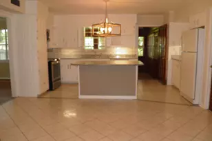 212 Priscilla Dr, Fort Walton Beach, FL 32547 - Photo 2