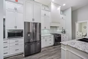 5923 Michael Dr, Milton, FL 32583 - Photo 12