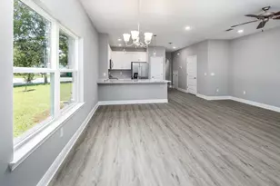 971 Skylark Rd, Mary Esther, FL 32569 - Photo 4