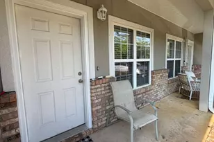 1529 Bentley Cir, Fort Walton Beach, FL 32547 - Photo 2