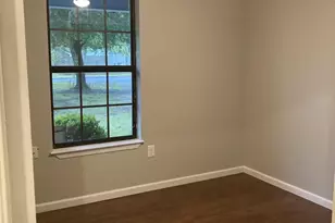 285 Willow Ave, Freeport, FL 32439 - Photo 6