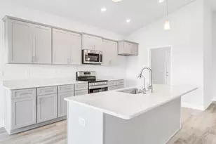 148 Bonne Vue Cir, Freeport, FL 32439 - Photo 4