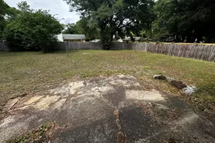 310 Springwood Cir, Crestview, FL 32536 - Photo 14