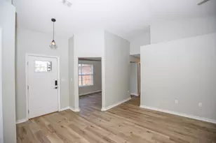1305 Jefferyscot Ct, Crestview, FL 32536 - Photo 2