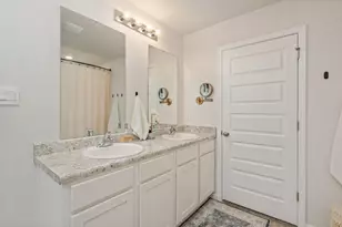 6831 Interlachen Ln, Laurel Hill, FL 32567 - Photo 32