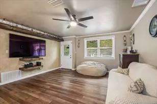 9915 Wanda Dr, Pensacola, FL 32514 - Photo 6