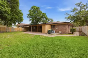 215 NW Sotir St, Fort Walton Beach, FL 32548 - Photo 22