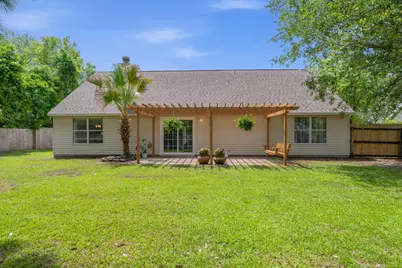 2284 Prytania Circle, Navarre, FL 32566 - Photo 36