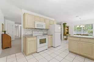 2284 Prytania Cir, Navarre, FL 32566 - Photo 14