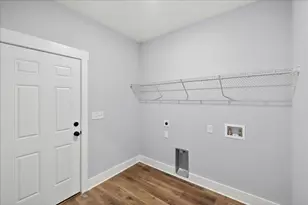 1609 26th St, Niceville, FL 32578 - Photo 38