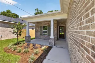 1607B 26th St, Niceville, FL 32578 - Photo 6