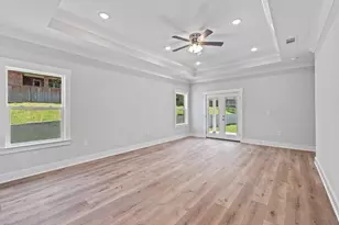 1607B 26th St, Niceville, FL 32578 - Photo 28