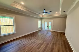 1607A 26th St, Niceville, FL 32578 - Photo 8