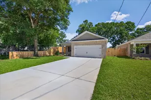 1607A 26th St, Niceville, FL 32578 - Photo 4