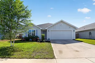 727 Quintana St, Crestview, FL 32539 - Photo 2