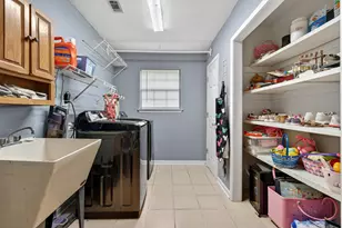 2205 Calle De Marbella, Navarre, FL 32566 - Photo 16