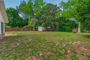 2205 Calle De Marbella, Navarre, FL 32566 - Photo 32