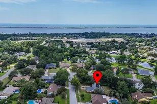 2205 Calle De Marbella, Navarre, FL 32566 - Photo 38