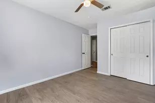 2205 Calle De Marbella, Navarre, FL 32566 - Photo 18