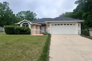 395 Lake Holley Cir, Defuniak Springs, FL 32433 - Photo 1