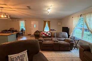 138 Adams St, Niceville, FL 32578 - Photo 4