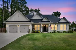 102 Jones Dr, Freeport, FL 32439 - Photo 2