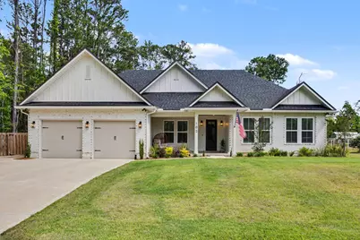 102 Jones Drive, Freeport, FL 32439 - Photo 1