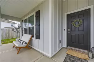 943 Sandbar Loop, Crestview, FL 32539 - Photo 4