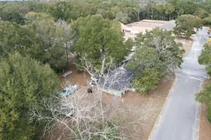 625 E Chestnut Ave, Crestview, FL 32539 - Photo 6