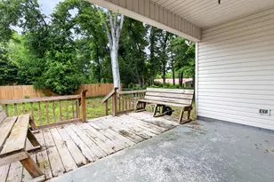 203 8th Ave, Crestview, FL 32536 - Photo 22