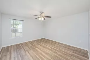 1093 Farmer St, Crestview, FL 32539 - Photo 10