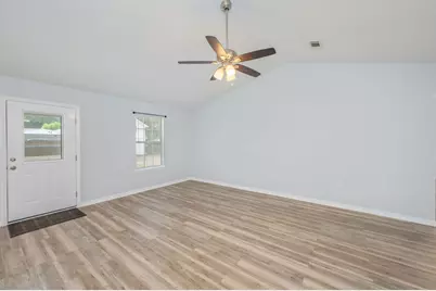 1093 Farmer Street, Crestview, FL 32539 - Photo 8
