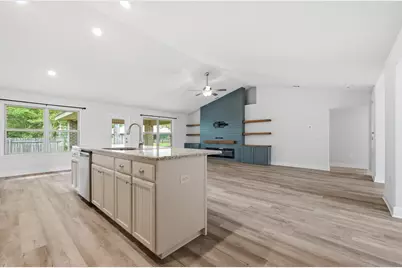 5810 Crestlake Drive, Crestview, FL 32536 - Photo 14