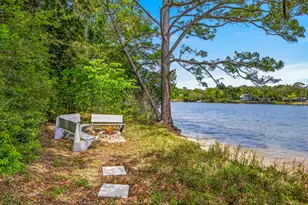 296 S Bayshore Dr, Valparaiso, FL 32580 - Photo 28