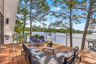 296 S Bayshore Dr, Valparaiso, FL 32580 - Photo 2