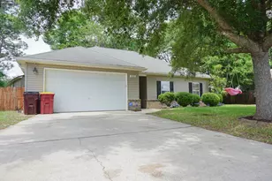 212 Ladue Ave, Crestview, FL 32539 - Photo 1