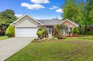 806 Linda Dr, Mary Esther, FL 32569 - Photo 2