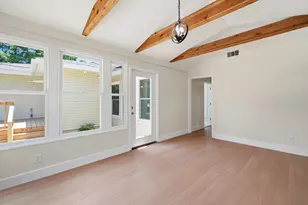 203 NE Bradley Dr, Fort Walton Beach, FL 32547 - Photo 28