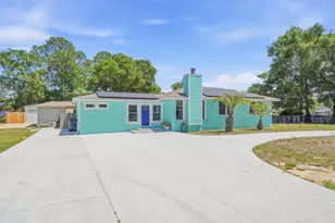 203 NE Bradley Dr, Fort Walton Beach, FL 32547 - Photo 2