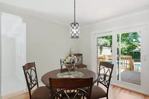 203 NE Bradley Dr, Fort Walton Beach, FL 32547 - Photo 10