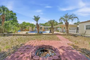 203 NE Bradley Dr, Fort Walton Beach, FL 32547 - Photo 44