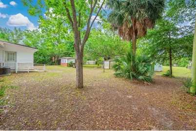 355 W First Avenue, Crestview, FL 32536 - Photo 18