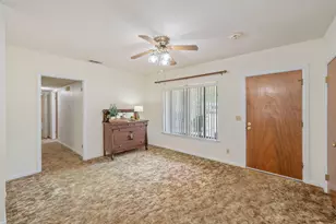 355 W 1st Ave, Crestview, FL 32536 - Photo 2